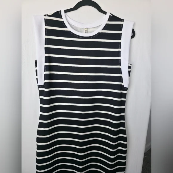 Grecerelle Black & White Striped Maxi Dress Pockets Slit Minimalist Clean Girl - Picture 9 of 14